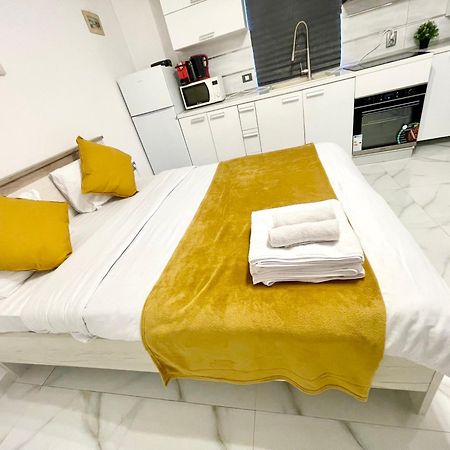 White 2 Apartamento Bucareste Exterior foto