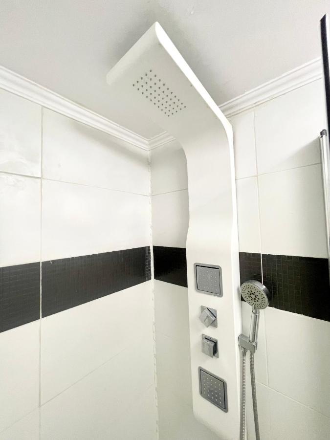 White 2 Apartamento Bucareste Exterior foto