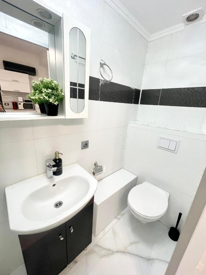 White 2 Apartamento Bucareste Exterior foto