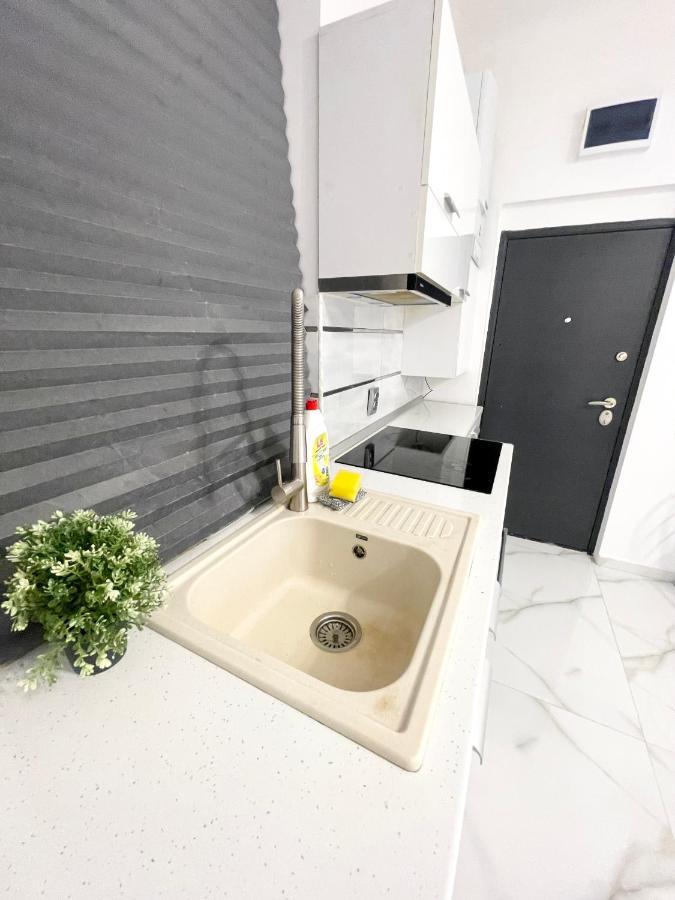 White 2 Apartamento Bucareste Exterior foto